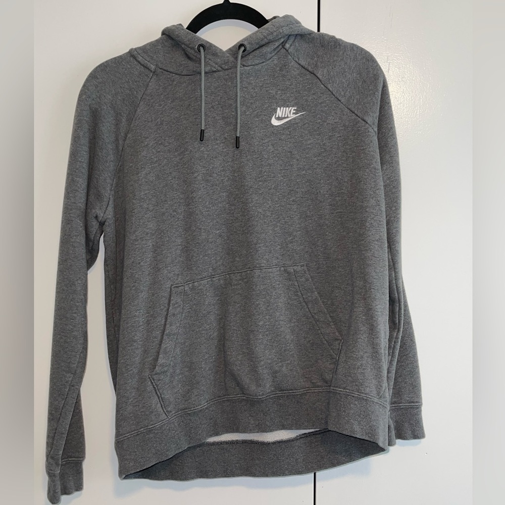 Gray Nike hoodie size M